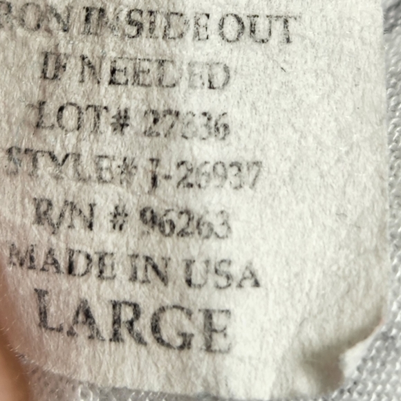 P. Inc White Tee with LOVE on the Front Size Large - Picture 7 of 7